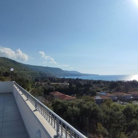 Hotel La Giara 赞布隆内 外观 照片