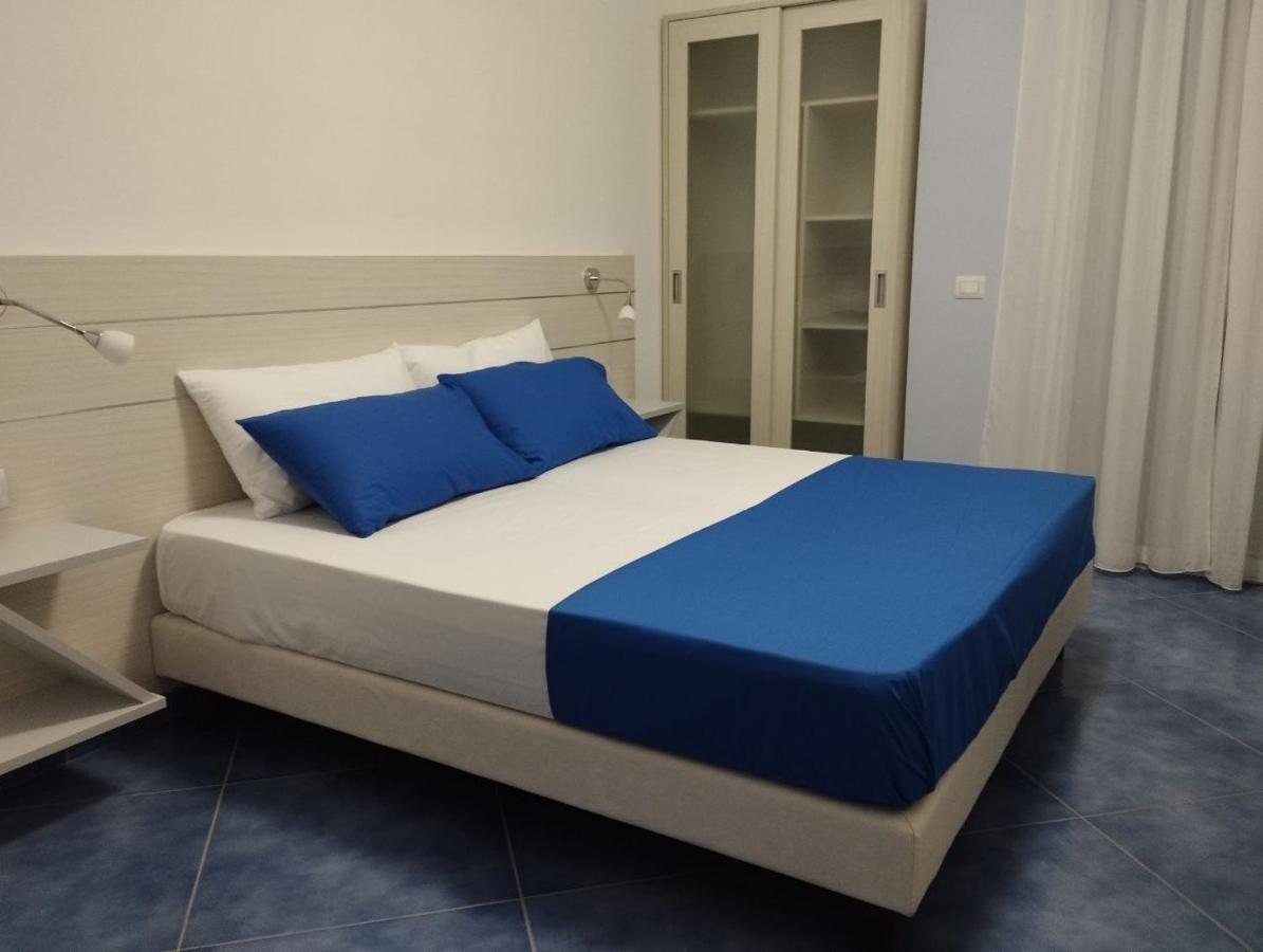Hotel La Giara 赞布隆内 外观 照片