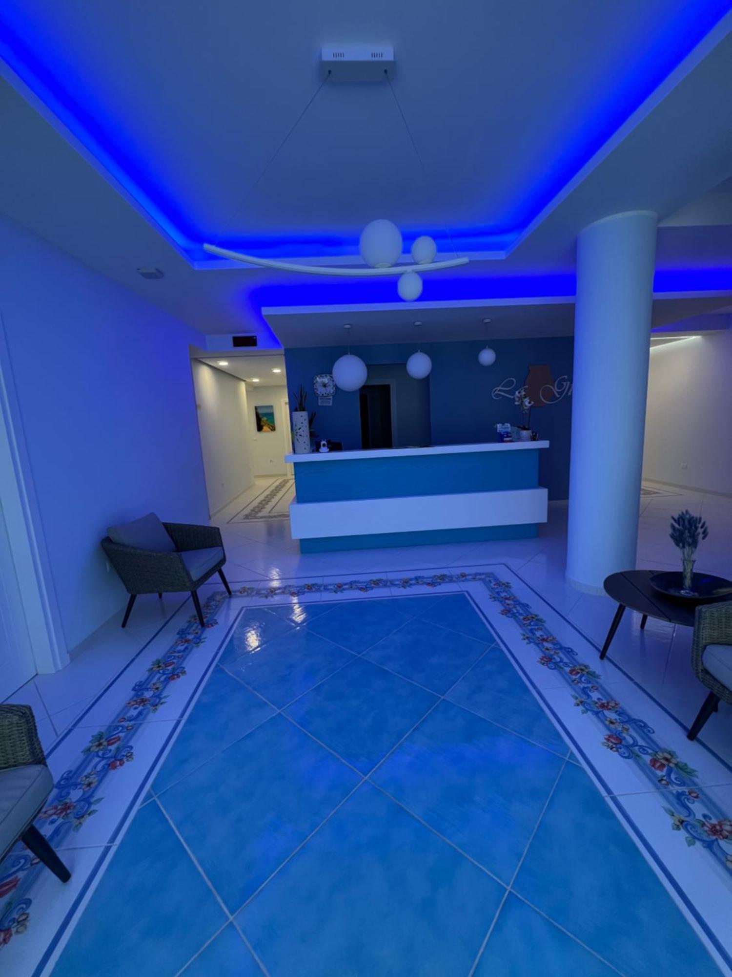 Hotel La Giara 赞布隆内 外观 照片